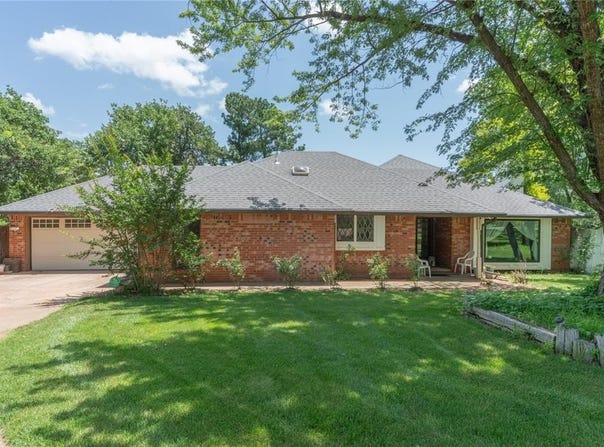 1404 Oak Drive, Edmond, OK 73034