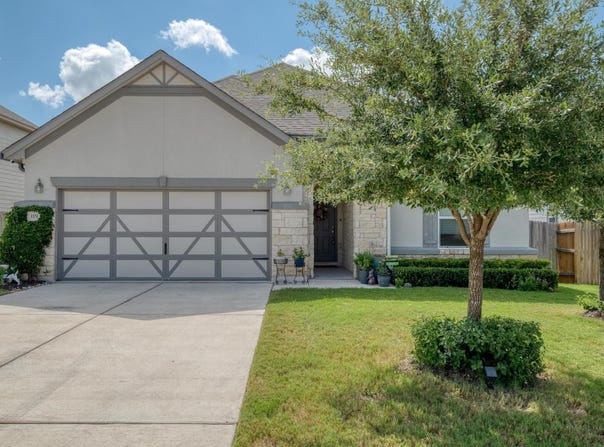 119 W Point Way, Elgin, TX 78621