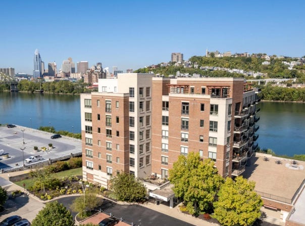 101 Harbor Greene Drive, Bellevue, KY 41073