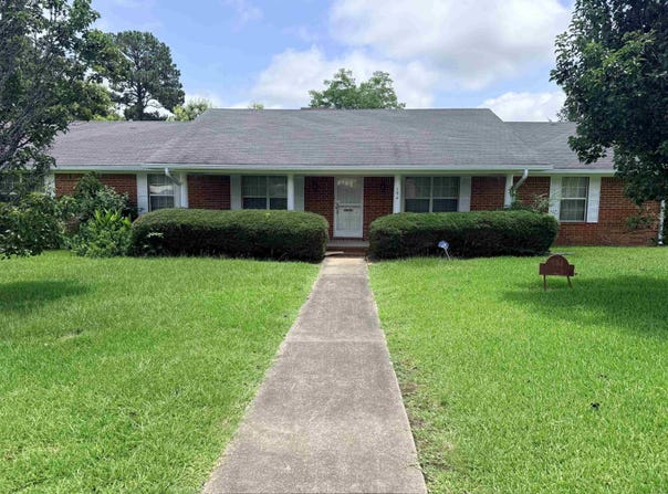 504 Park St, Fordyce, AR 71742