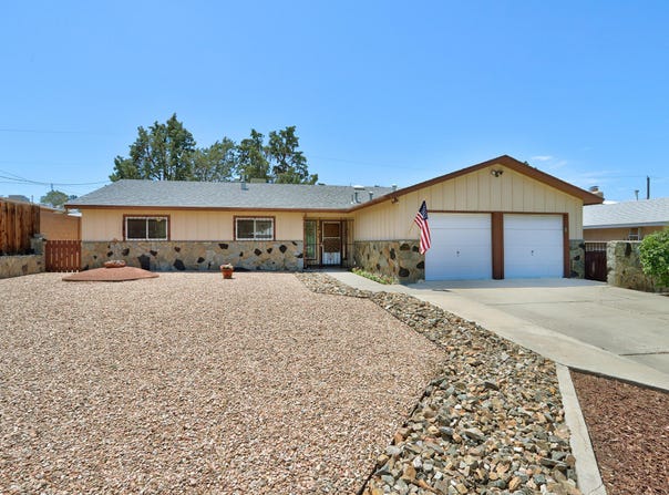 9418 LAGRIMA DE ORO Road NE, Albuquerque, NM 87111