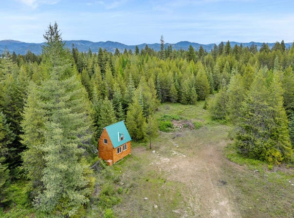 13378 Highway 211, Usk, WA 99180