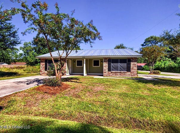 300 Gates Avenue, Long Beach, MS 39560