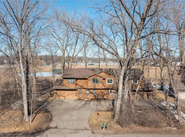 4854 Wilshire Boulevard, Mound, MN 55364