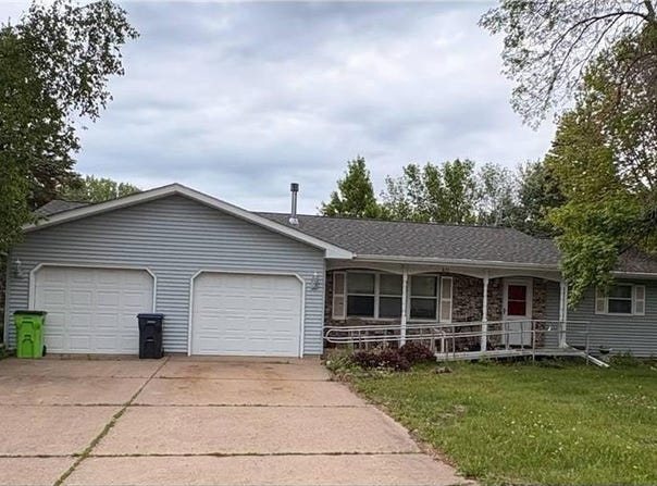 631 Parkview Drive, New Richmond, WI 54017