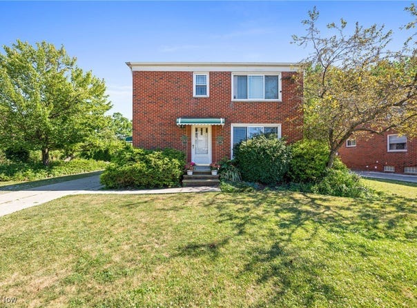 21370 Milan Drive, Euclid, OH 44119