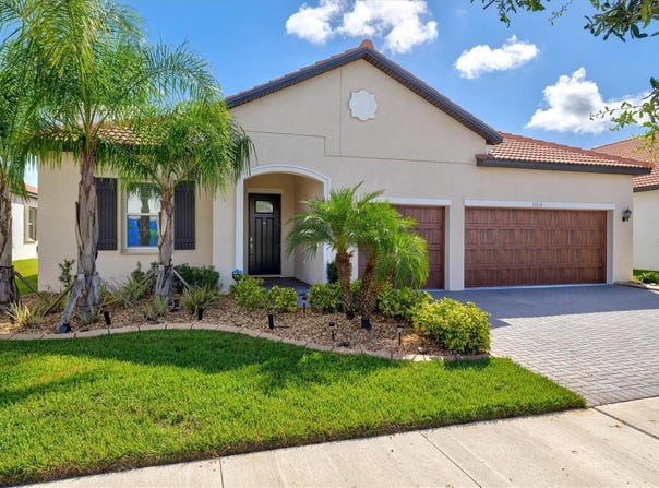 17216 SCUBA CREST Street, WIMAUMA, FL 33598