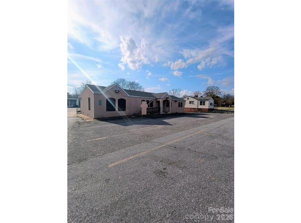 632,644,652 S Broadway Street, Forest City, NC 28043