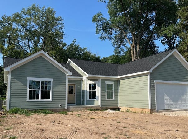 W3794 Beaver Dr, Lake Geneva, WI 53147