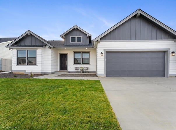 7015 W 24th Ave., Kennewick, WA 99338