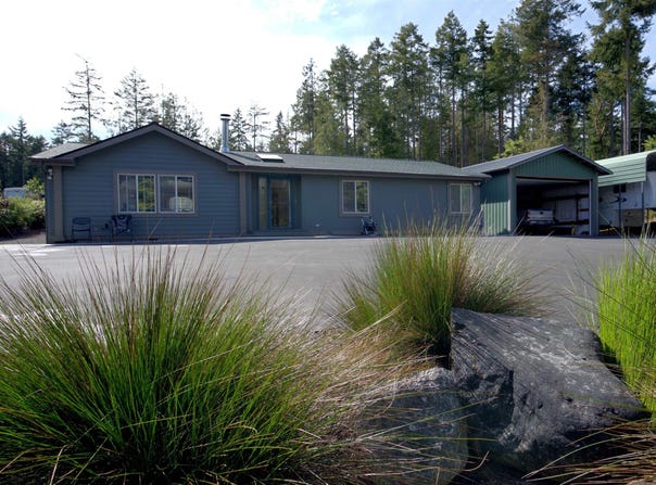 113 Canyon Estates Drive, Sequim, WA 98382