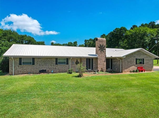 1105 Texas Highway 11 E, Daingerfield, TX 75638
