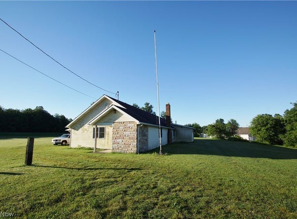 474 E Main Street, Brewster, OH 44613