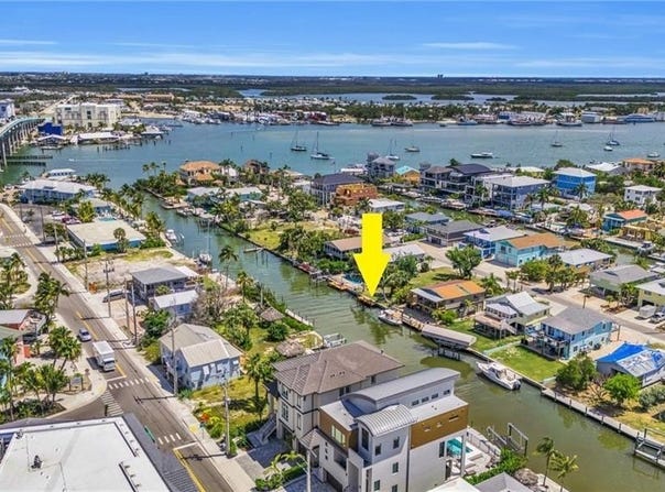 219 Primo Drive, Fort Myers Beach, FL 33931