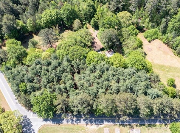 3920 HIRAM LITHIA SPRINGS Road, Powder Springs, GA 30127