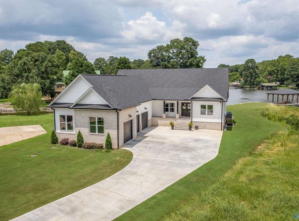 312 Camden Cove Point, Gadsden, AL 35903