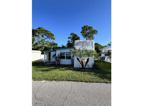 3589 Andrew Circle, Avon Park, FL 33825
