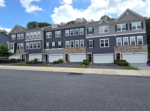 320 DAWSON PLACE, DOWNINGTOWN, PA 19335