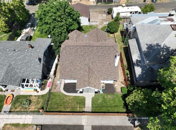 609 E 10TH ST, The Dalles, OR 97058