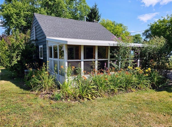 2721 W Lake Road, Wilson, NY 14172