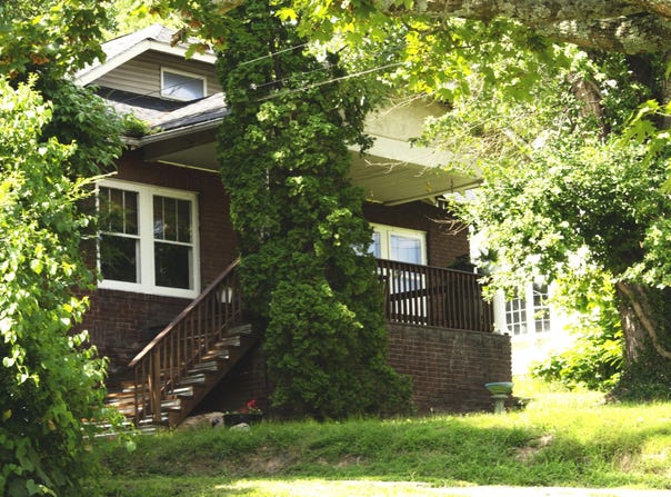 309 5th Street, Ravenna, KY 40472