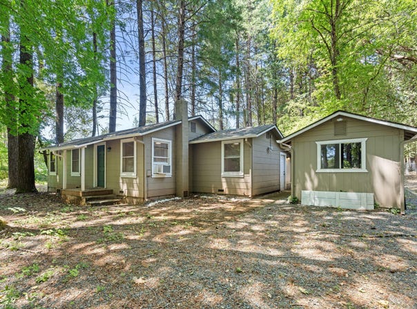 367 Madrona Drive, Cave Junction, OR 97523