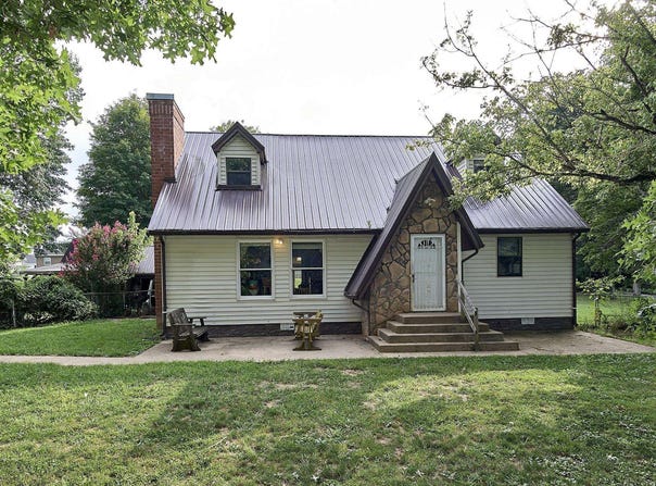 19095 Winfield Road, Fraziers Bottom, WV 25082