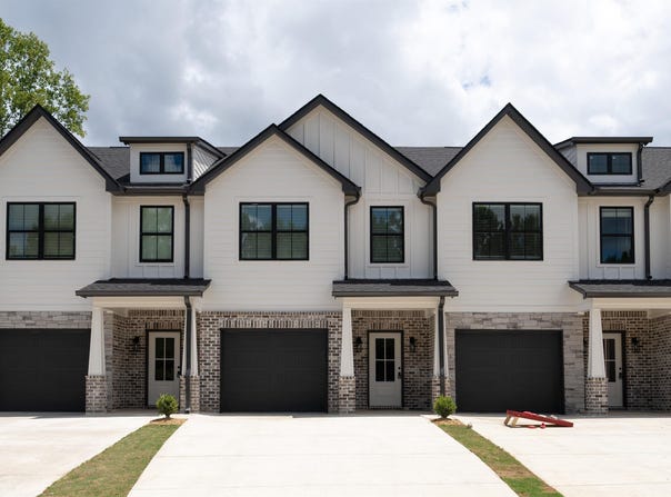 22134 VILLAGE PARKWAY, HELENA, AL 35080