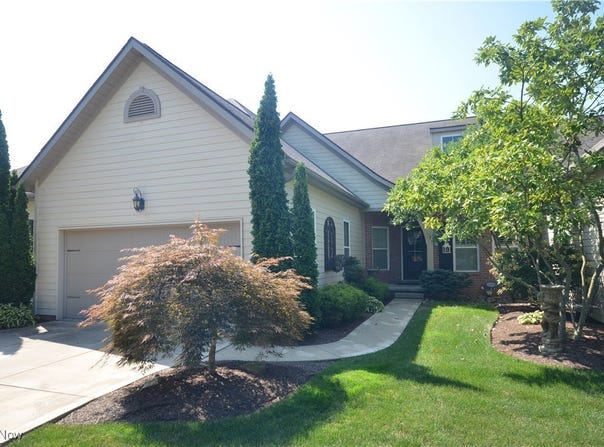 6424 Pebble Beach Drive NW, Canton, OH 44718