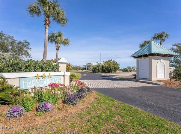 8 Key W Drive, Harbor Island, SC 29920