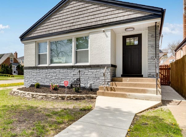 9258 S Aberdeen Street, Chicago, IL 60620