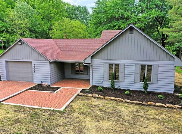 8848 King Graves Road NE, Warren, OH 44484