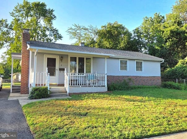 8 EDWARDS AVENUE, DELANCO, NJ 08075