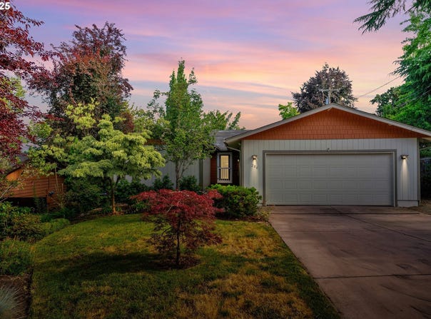 206 W 27TH AVE, Eugene, OR 97405