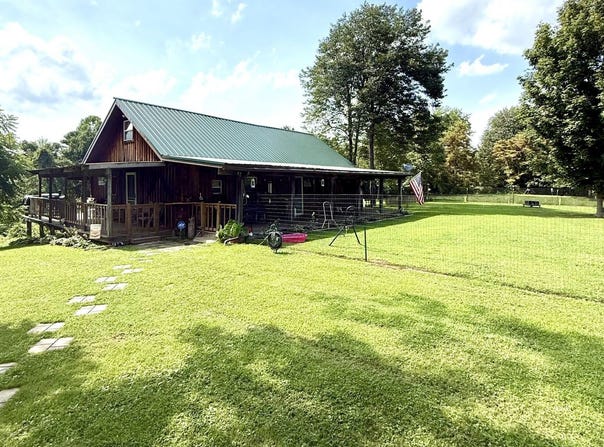 25495 Apple Grove Dorcas Rd, Racine, OH 45771