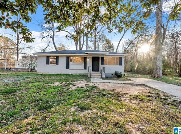 404 ANGORA DRIVE, CENTER POINT, AL 35215