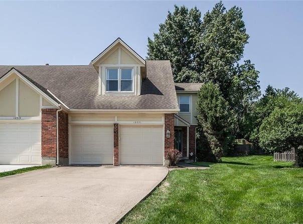 12321 W 105th Terrace, Overland Park, KS 66215