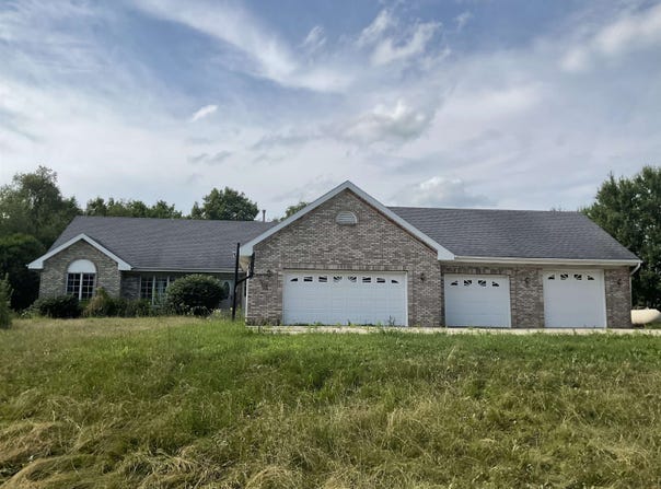 6130 Jeffrey, OREGON, IL 61061