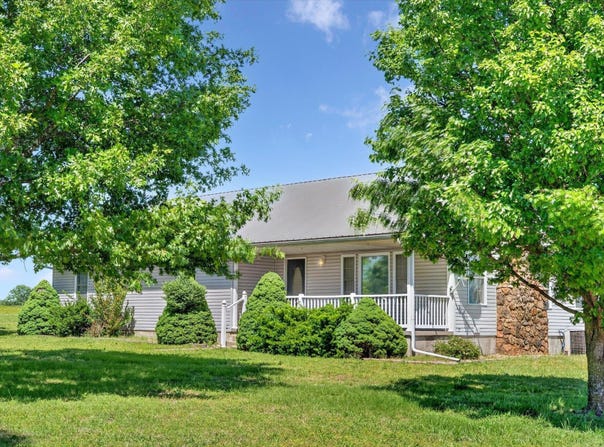 530 S Dade 215, Everton, MO 65646