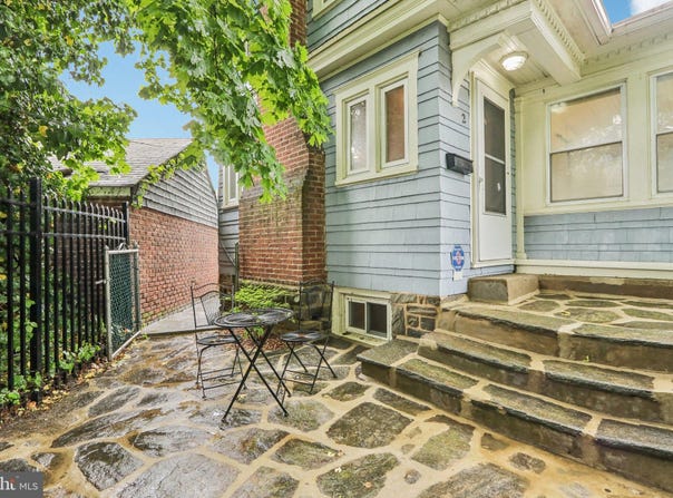 2 E AVON ROAD, BROOKHAVEN, PA 19015