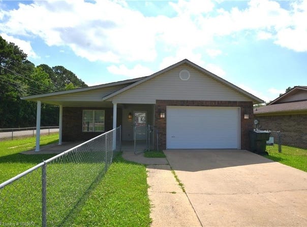 1122 Green ST, Sallisaw, OK 74955