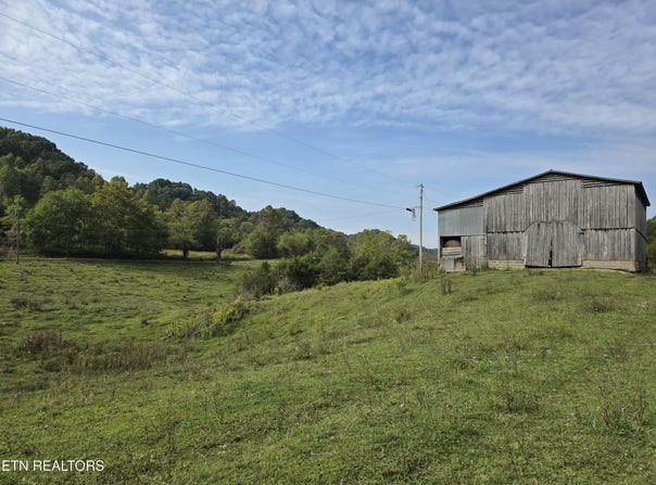 E PUMPKIN VALLEY Rd, Eidson, TN 37731