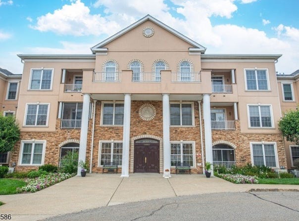 1302 JOHNSON DRIVE, Rockaway Twp., NJ 07866-5905