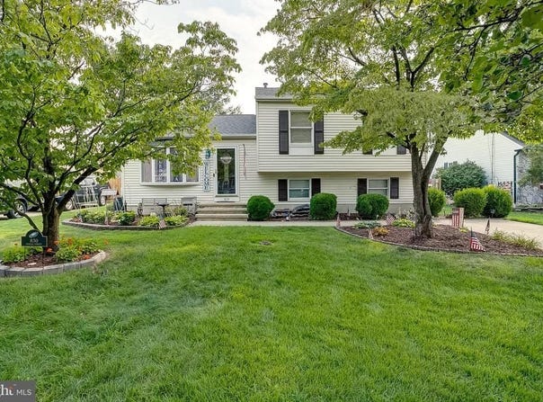 830 POWELL STREET, GLOUCESTER CITY, NJ 08030