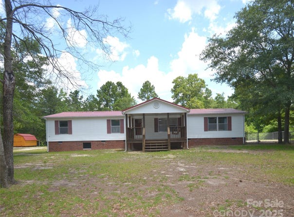 8221 Feather Run Road, Kershaw, SC 29067