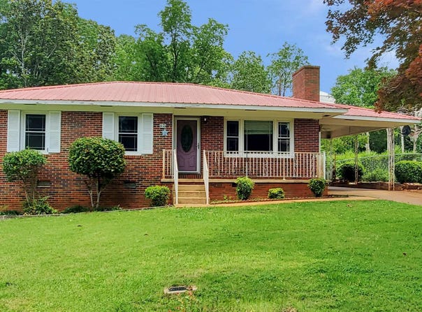 1121 COOK DRIVE, SYLACAUGA, AL 35150