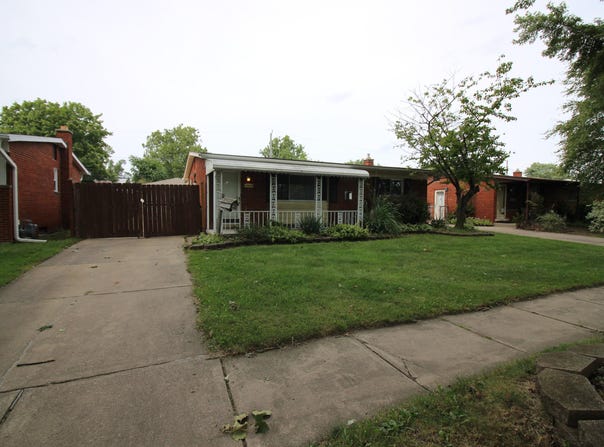 25652 Chernick Street, Taylor, MI 48180