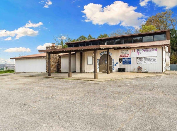 76 Wright Hill, Pineville, MO 64856