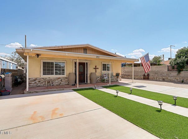 211 fourth Street, Sunland Park, NM 88063