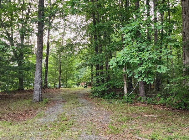 272 MOON SHADOW LANE, LOUISA, VA 23093